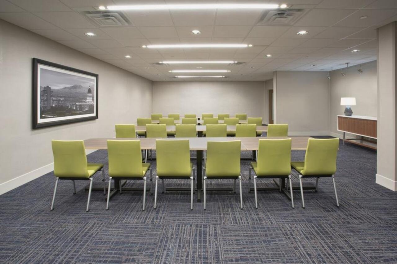 Holiday Inn Express & Suites Purcell By Ihg Eksteriør billede